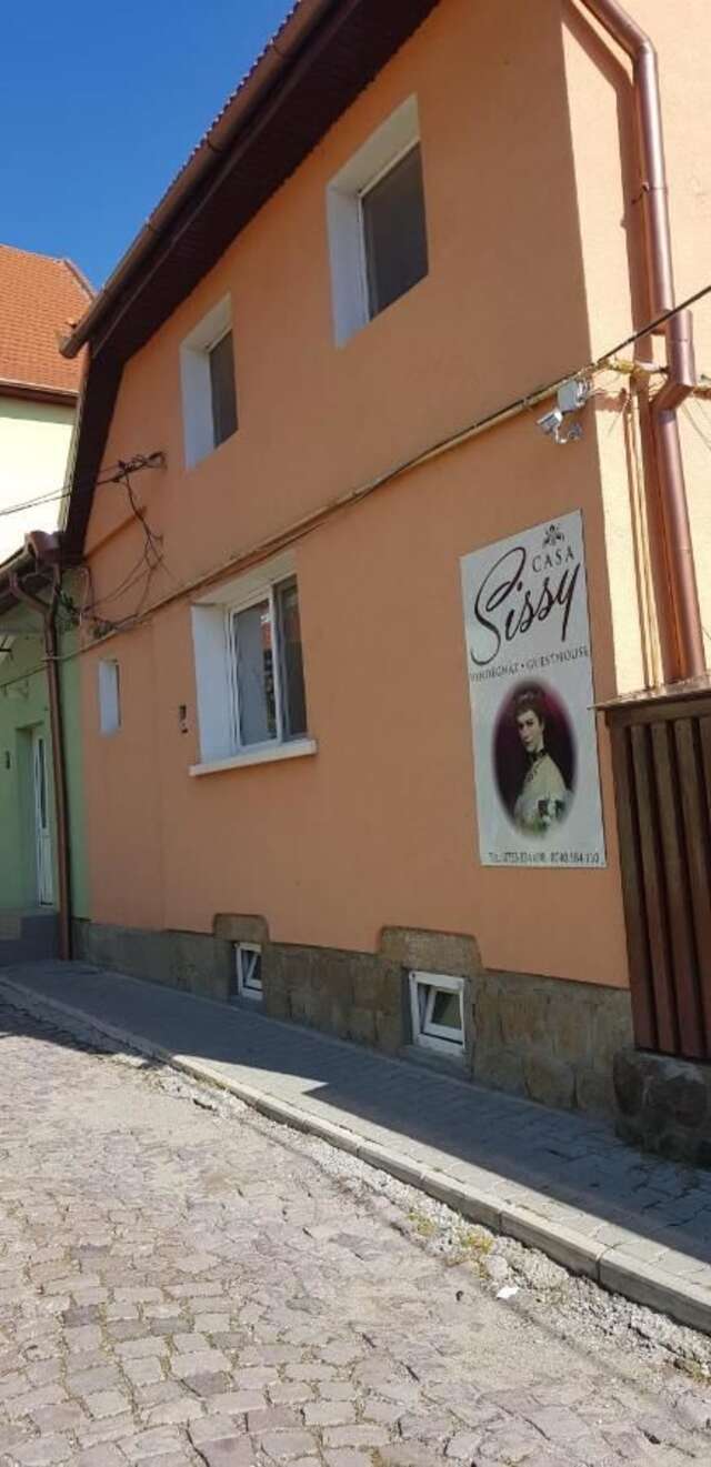 Гостевой дом Sissy Vendégház Тыргу-Секуеск-22