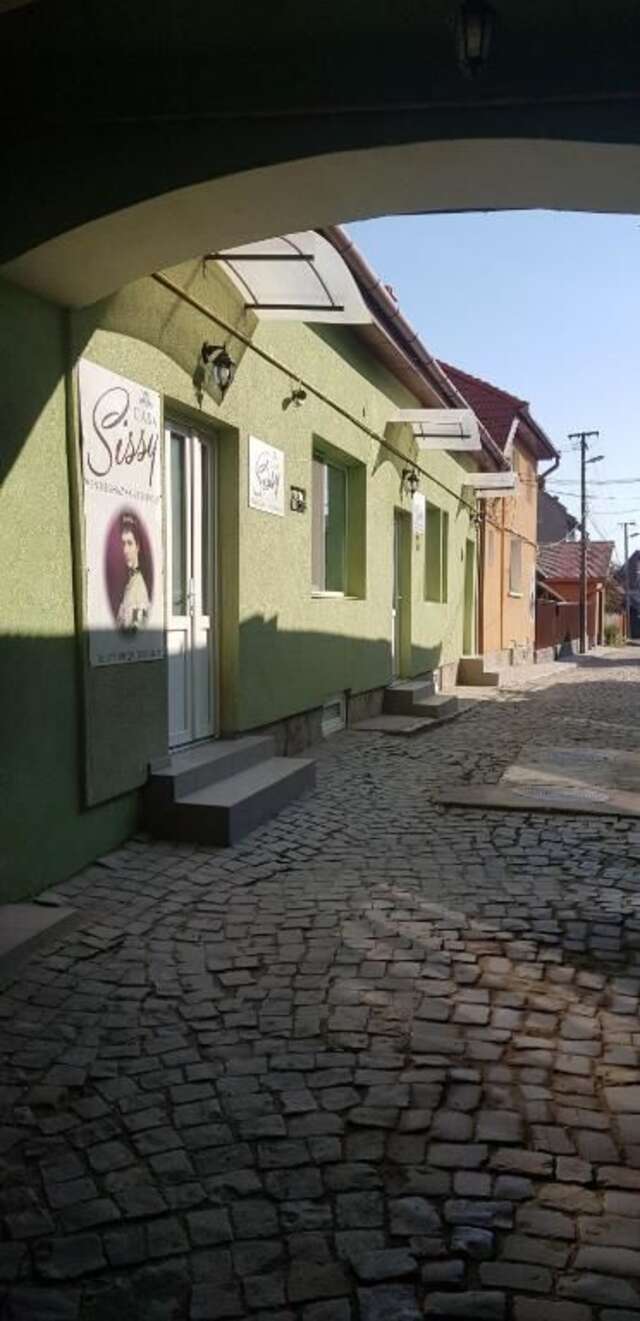 Гостевой дом Sissy Vendégház Тыргу-Секуеск-54
